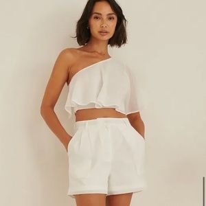 Rianne Meijer x NA-KD Linen short set